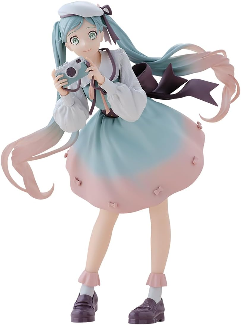 BANPRESTO 28781 - HATSUNE MIKU - HOLIDAY MEMORIES …