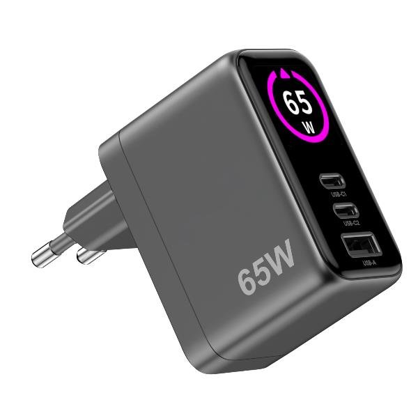 CELLY CARICABATTERIE DA RETE GaN 65W CON DISPLAY INTEGRATO PER MONITORARE LA POTENZA 2 x USB-C 1 x USB-A NERO