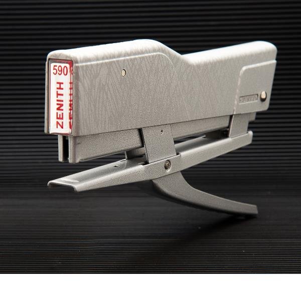 ZENITH 590 TECH CUCITRICE A PINZA CAPACITA' DI CUCITURA 15 FOGLI PUNTI SERIE 6/4-6/6 mm GRIGIO