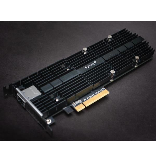 Synology E10M20-T1 - Adattatore di rete - PCIe 3.0 x8 profilo basso - 10Gb Ethernet x 1 - per Synology RS820, SA3400, SA3600; Disk Station DS1618, DS1819, DS2419; RackStation RS820