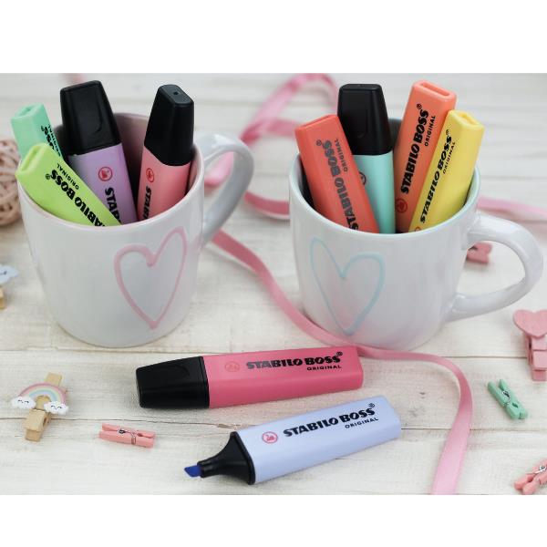 STABILO BOSS ORIGINAL - Evidenziatore - blu chiaro pastello, arancione pallido pastello, fucsia ghiaccio pastello, grigio polvere pastello - inchiostro base acqua - 2-5 mm (pacchetto di 4)