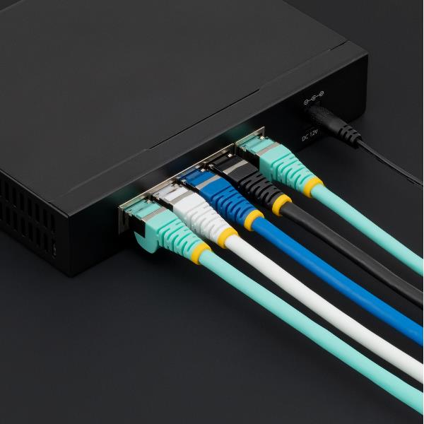 StarTech.com 50cm CAT6a Ethernet Cable - White - Low Smoke Zero Halogen (LSZH) - 10GbE 500MHz 100W PoE++ Snagless RJ-45 w/Strain Reliefs S/FTP Network Patch Cord - Cavo patch - RJ-45 (M) a RJ-45 (M) - 50 cm - S/FTP - CAT 6a - IEEE 802.3bt - senza alogeni, stampato, antiaggrovigliamento, bloccato - bianco