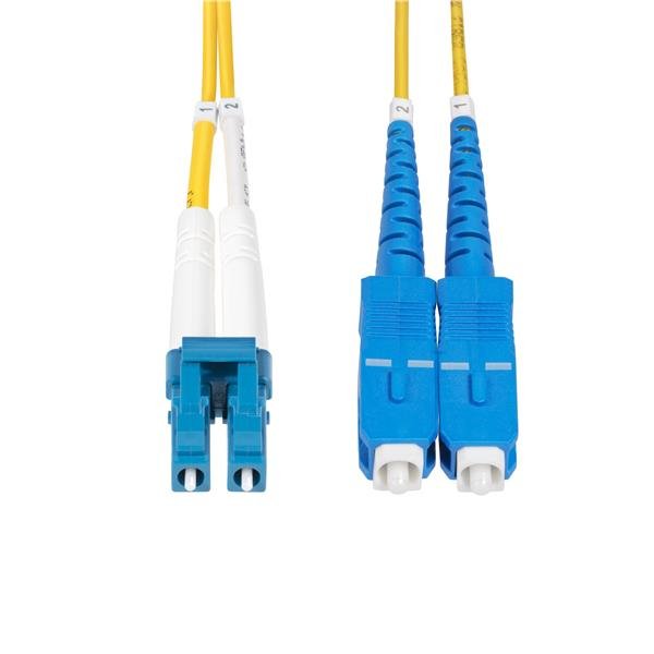StarTech.com 5m (15ft) LC to SC (UPC) OS2 Single Mode Duplex Fiber Optic Cable, 9/125µm, Laser Optimized, 10G, Bend Insensitive, Low Insertion Loss - LSZH Fiber Patch Cord (SMLCSC-OS2-5M) - Cavo patch - modalità singola LC/UPC (M) a modalità singola SC/UP (M) - 5 m - 2 mm - fibra ottica - duplex - 9 / 125 micron - OS1/OS2 - senza alogeni, passivo, up to 10 Gbps data transfer rate - giallo