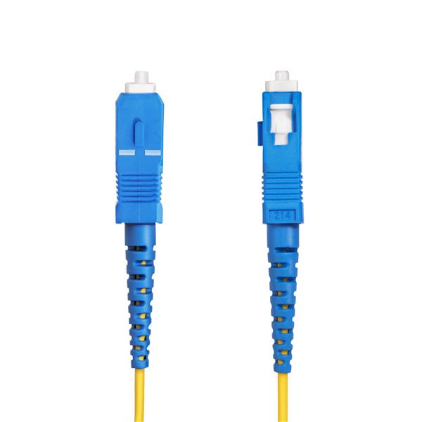StarTech.com 30m (98.4ft) SC to SC (UPC) OS2 Single Mode Simplex Fiber Optic Cable, 9/125µm, 40G/100G, Bend Insensitive, Low Insertion Loss, LSZH Fiber Patch Cord - Cavo patch - modalità singola SC/UP (M) a modalità singola SC/UP (M) - 30 m - 2 mm - fibra ottica - simplex - 9 / 125 micron - OS1/OS2 - senza alogeni, passivo, bidirezionale - giallo