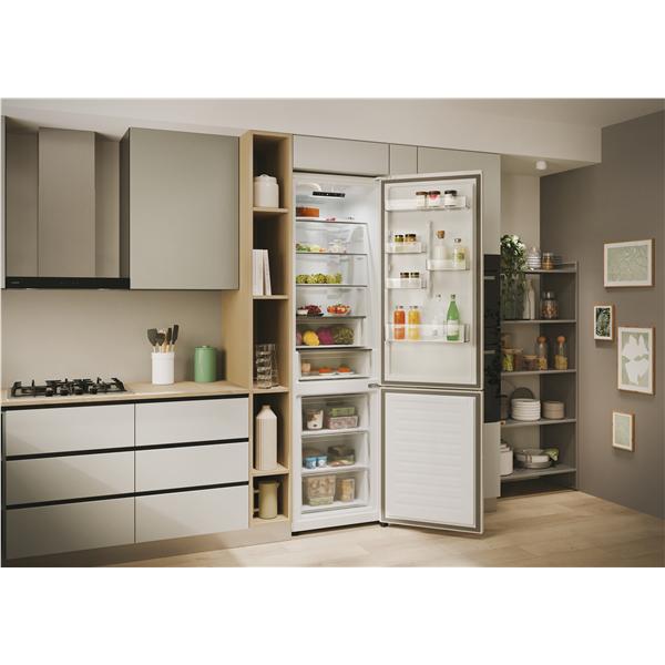 Candy CNCQ2T620EW, 409 L, SN-ST, 6 kg/24h, E, Compartimento zona fresca, Bianco