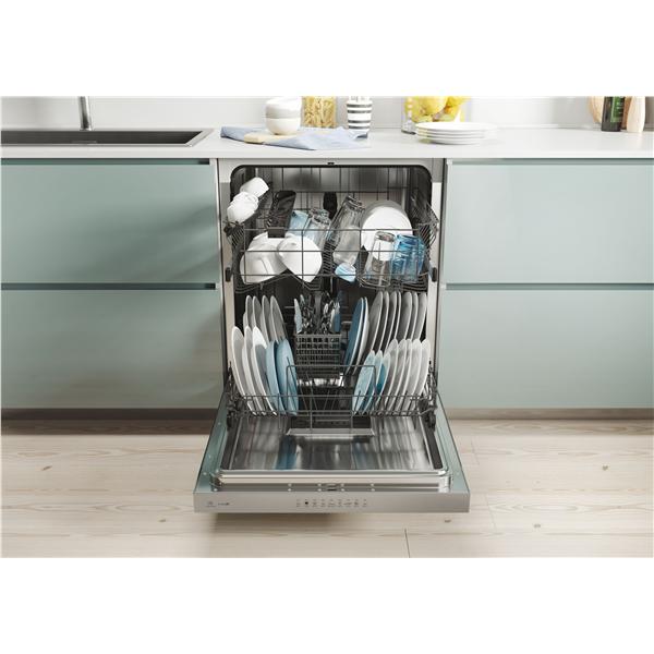 Candy Brava, Acciaio inox, LED, classe E, 13 coperti, 9 progr., acciaio inox