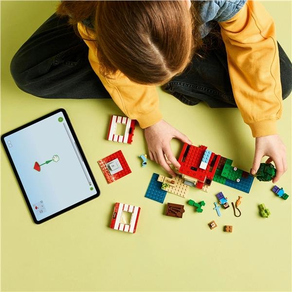 LEGO MINECRAFT CASA NELLA GIUNGLA ESPLOSIVA SET CON FUNZIONE TNT CHE ESPLODE BARCA E 3 FIGURE