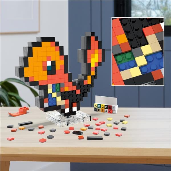 MATTEL MEGA POKEMON SHOWCASE CHARMANDER SET IN STILE RETRO' PIXELATO DA COSTRUIRE